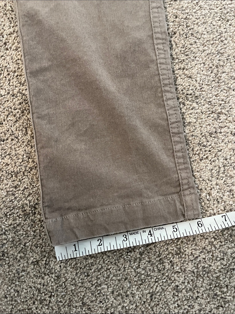 Vuori Men's corduroy Drawstring pant - Picture 5 of 9